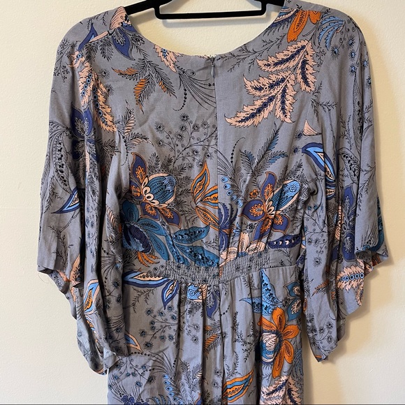 LovPosh Paisley Romper - Picture 4 of 5